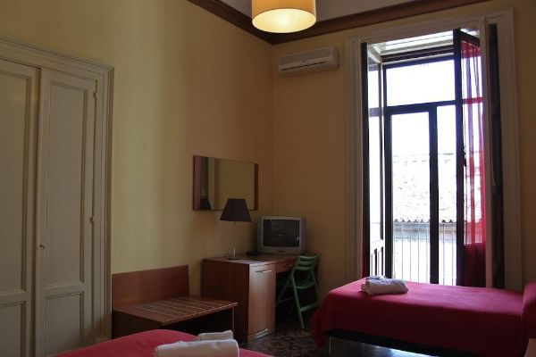 Bed and Breakfast Opera (Catania)